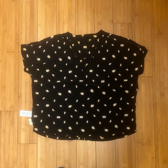 Madewell Drapey V-Neck Button Back Top Black French Daisies Size S - Picture 8 of 15